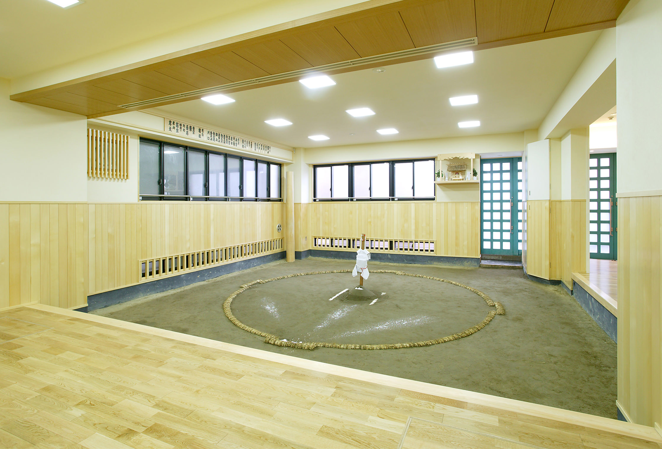 錣山部屋