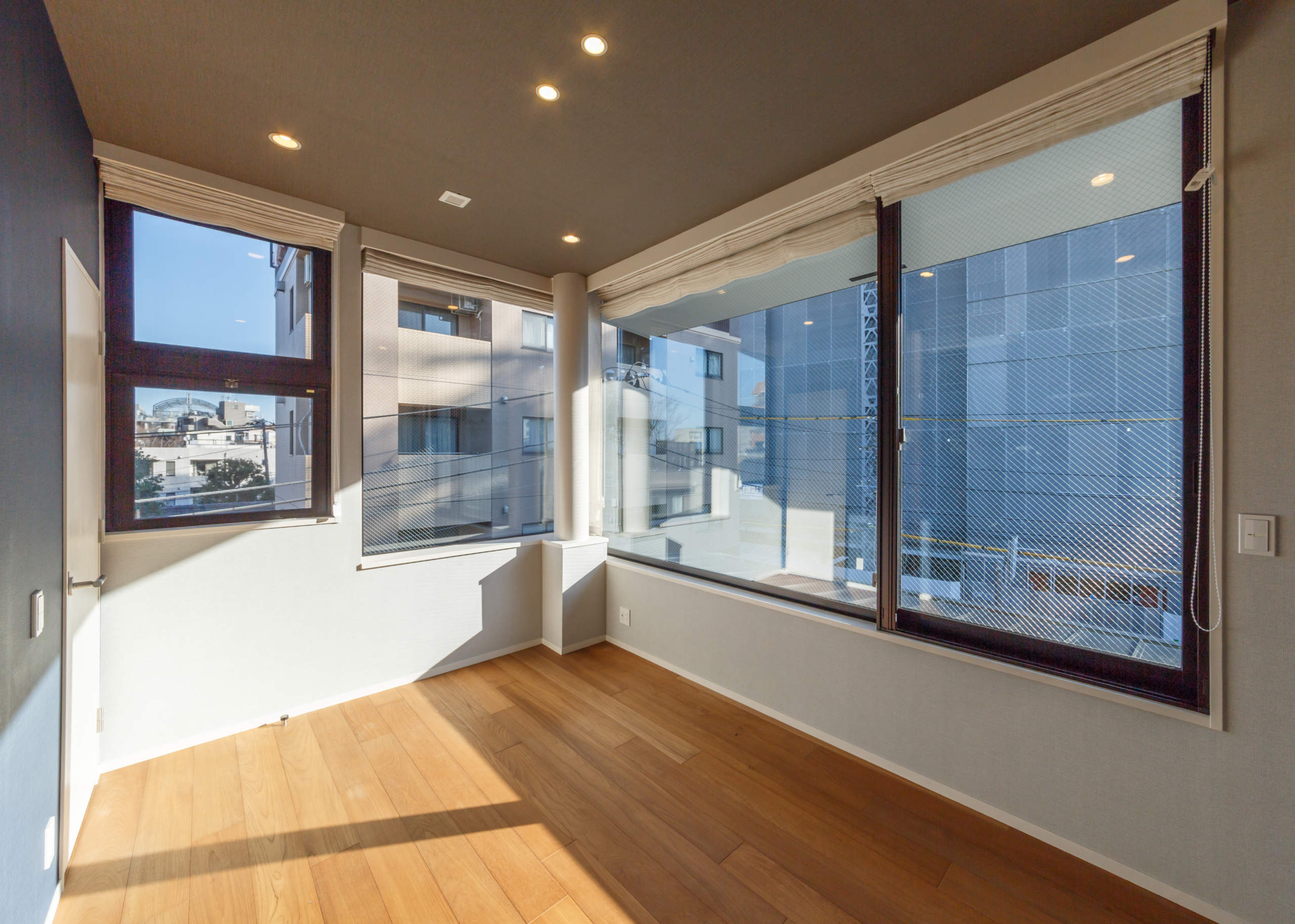 Ｓ　ＲＥＳＩＤＥＮＣＥ